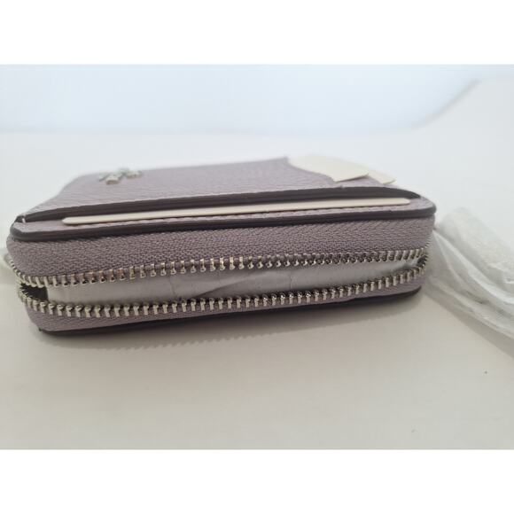 Coach RFB Zip Card Case 6303 SV/Soft Lilac Pebbled Leather NWT - Picture 4 of 4